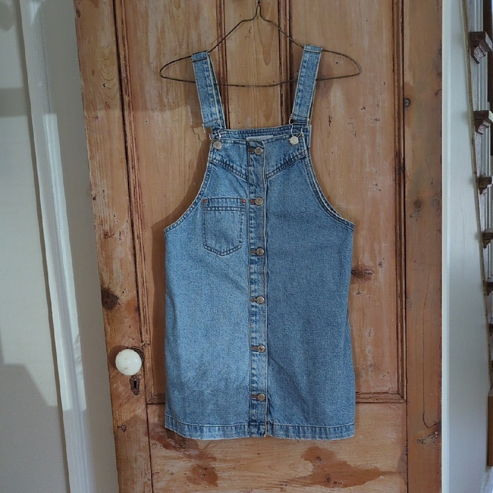 Zara Light Blue Denim Jeans with Branded Button